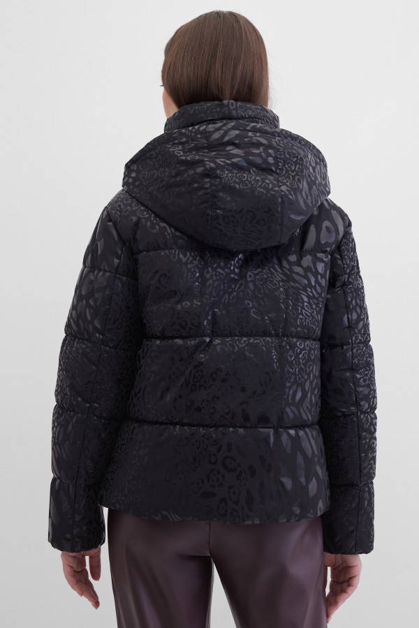 Куртка зимняя с капюшоном