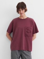 Футболка с накладным карманом