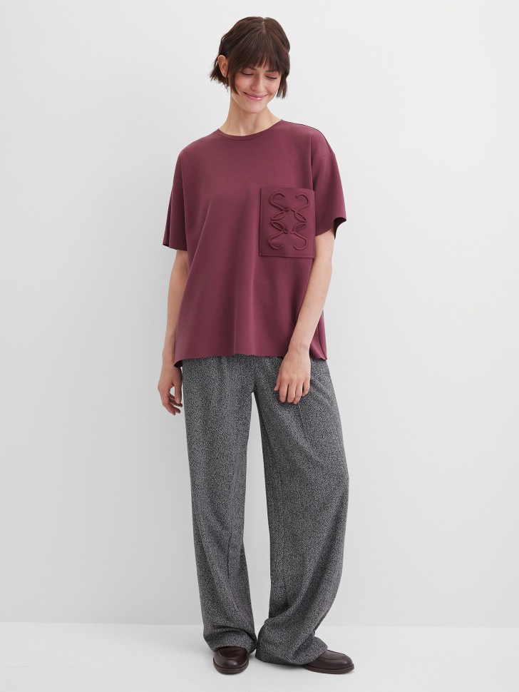 Футболка с накладным карманом