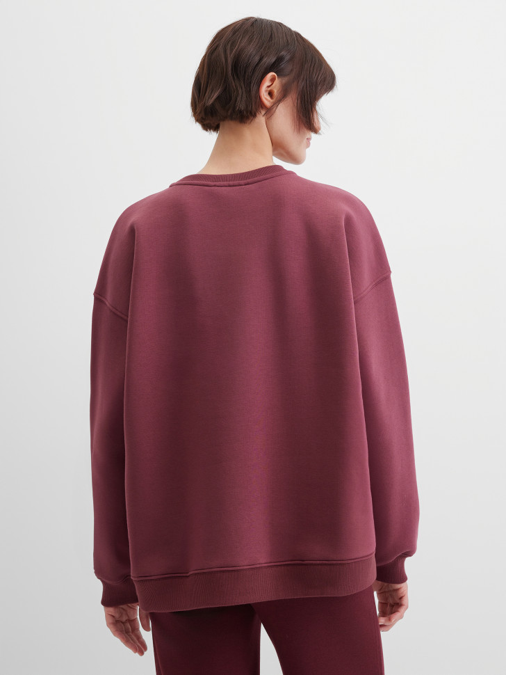 Свитшот с вышивкой-надписью