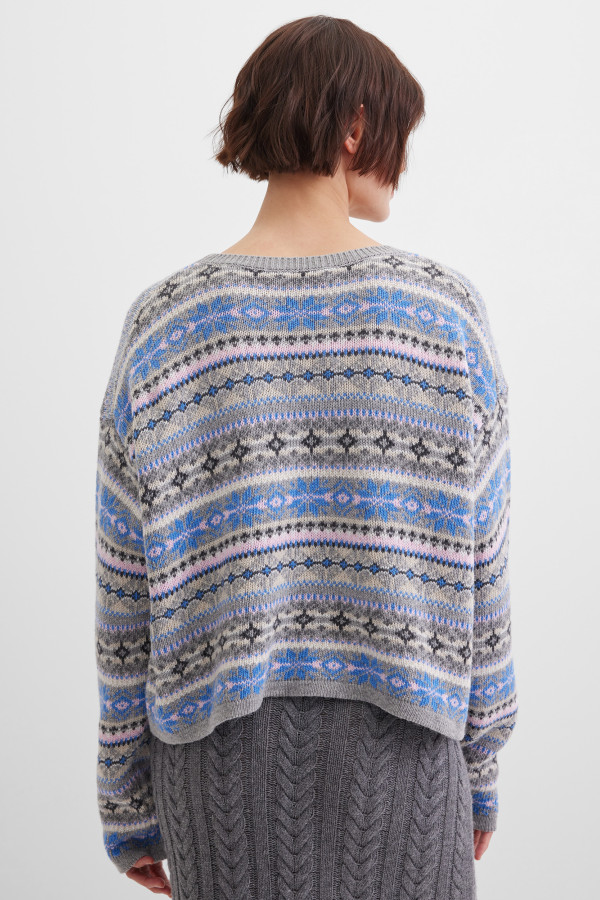 Джемпер укороченного кроя