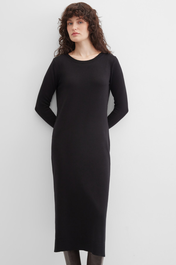 Платье миди трикотажное