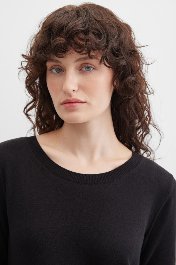 Платье миди трикотажное