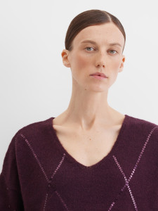 Пуловер вязаный