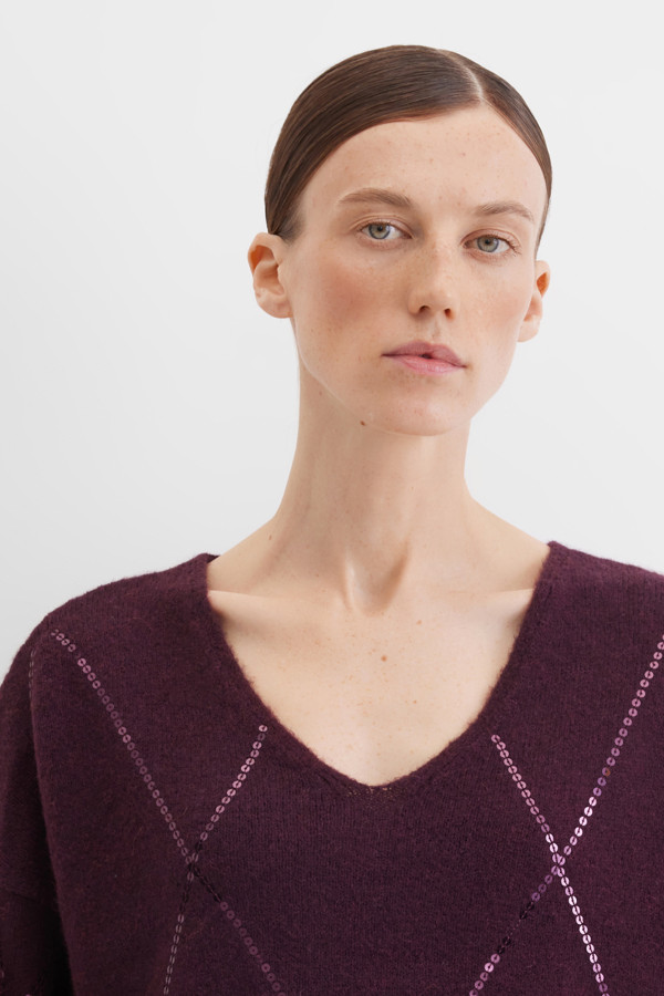 Пуловер вязаный