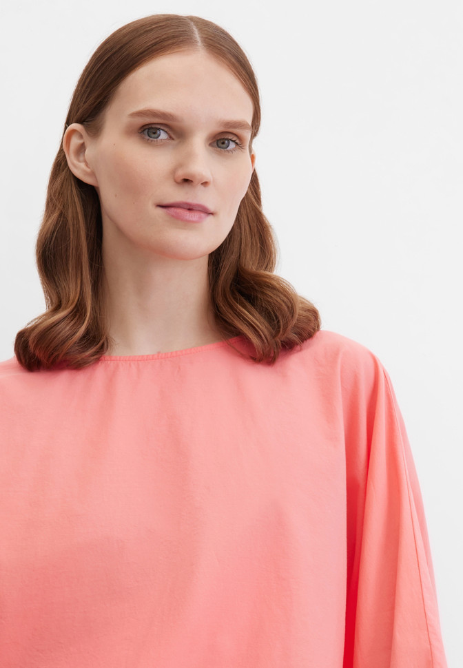 Блузка укороченная