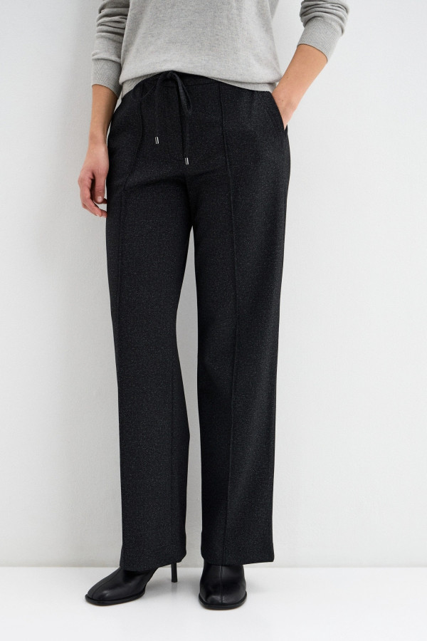 Брюки трикотажные прямого кроя