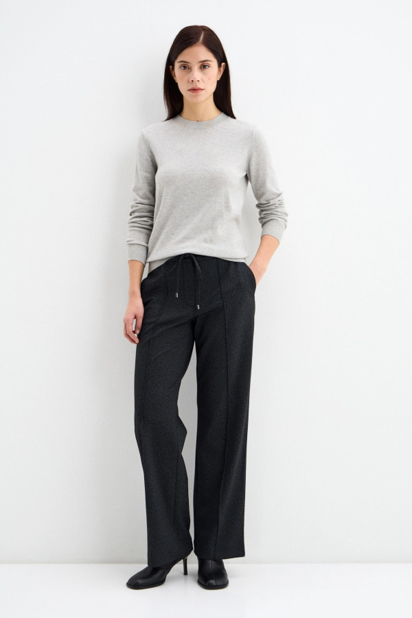 Брюки трикотажные прямого кроя