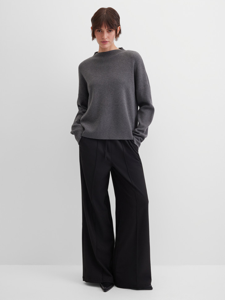 Джемпер со спущенным рукавом