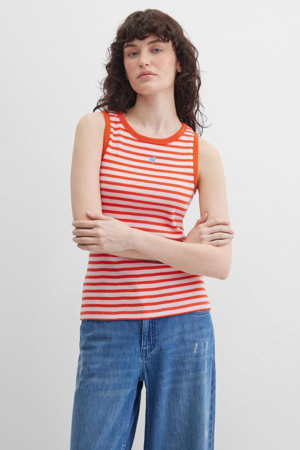 Топ-майка в полоску