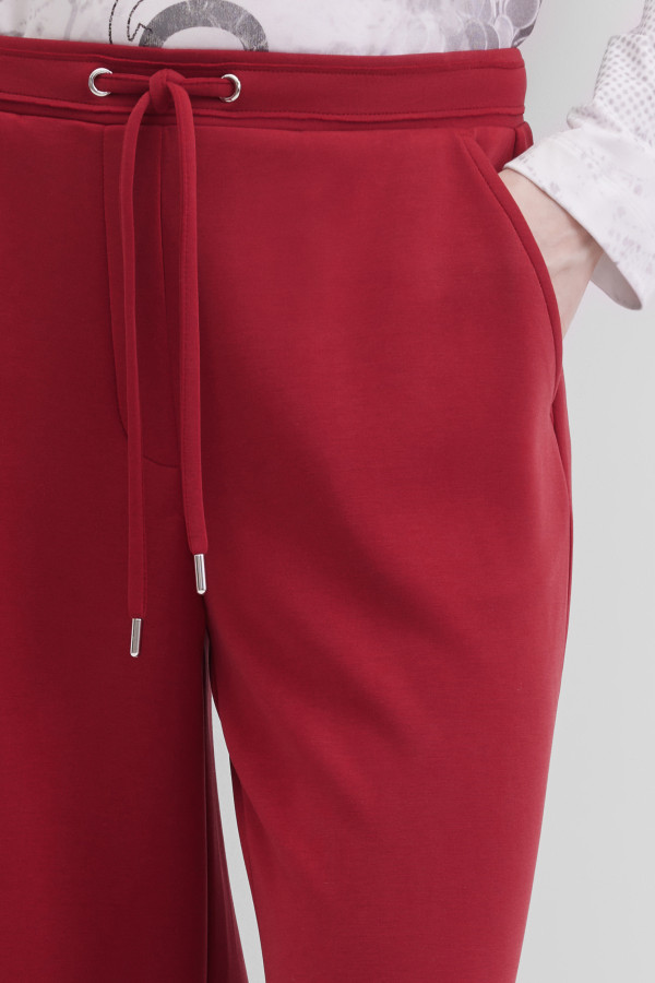 Брюки свободного кроя