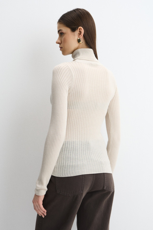 Водолазка в рубчик