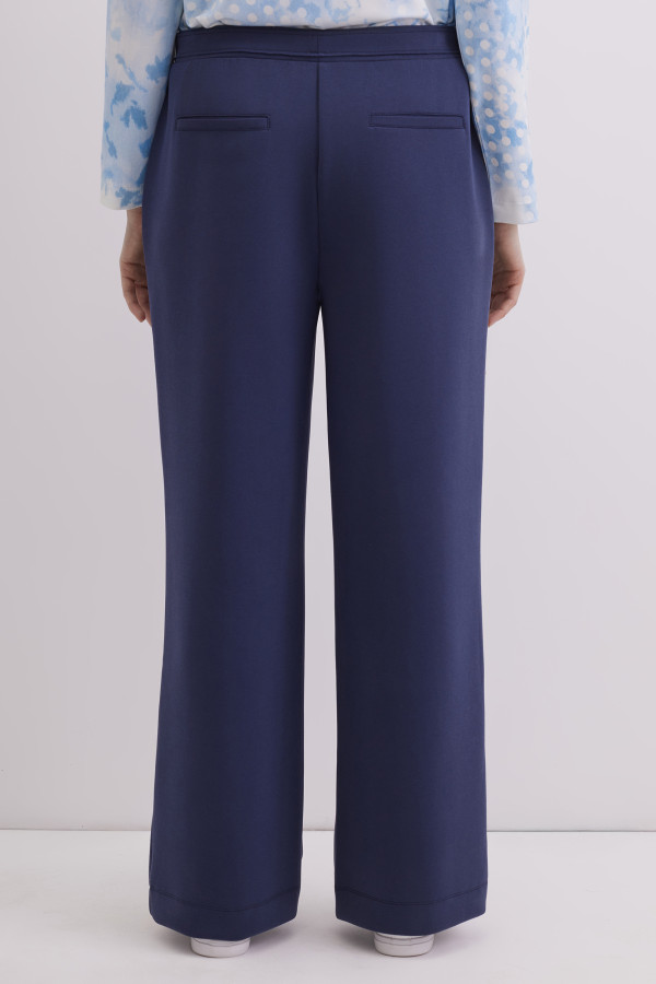 Брюки свободного кроя