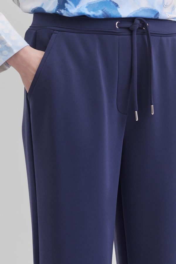 Брюки свободного кроя