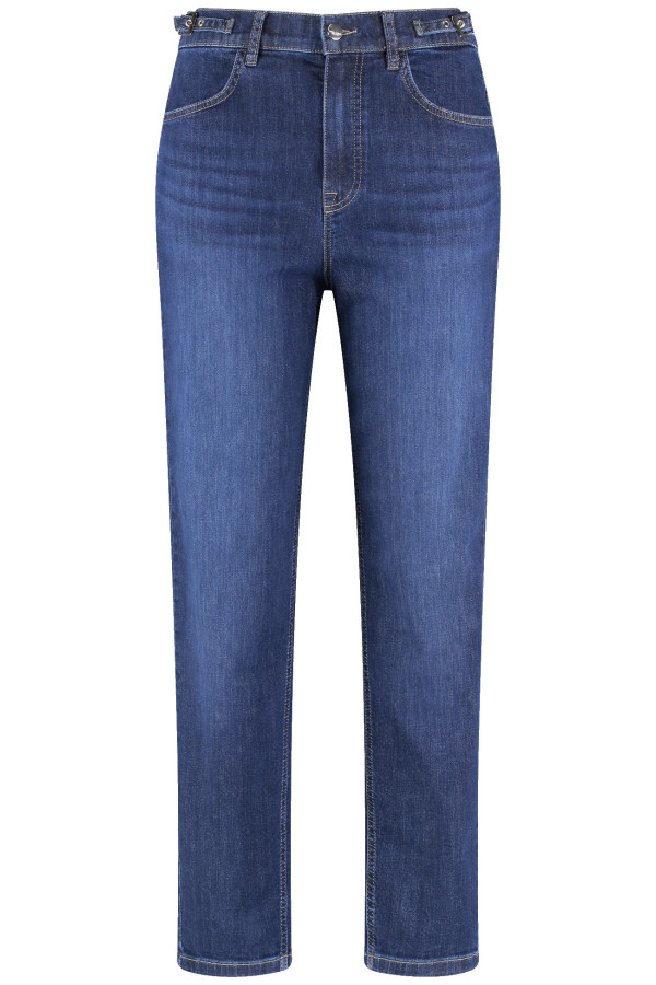 Джинсы зауженные