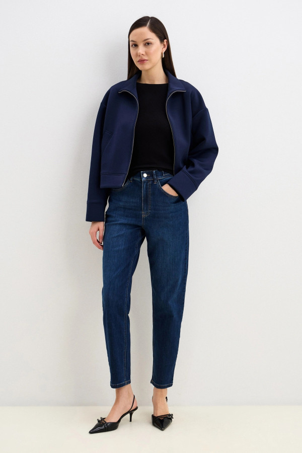 Джинсы зауженные