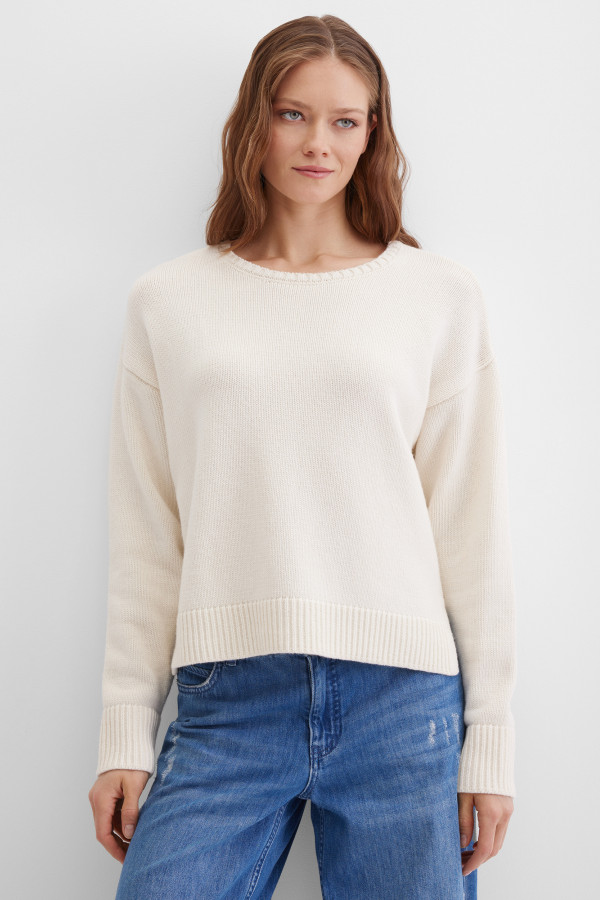 Джемпер вязаный