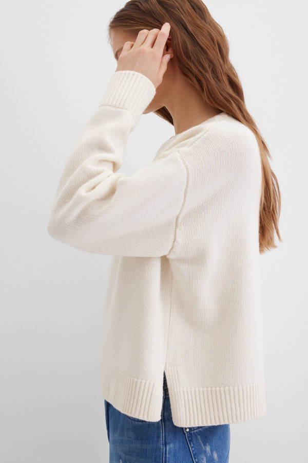 Джемпер вязаный