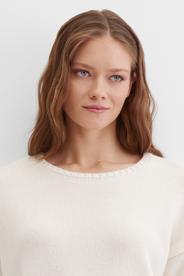 Джемпер вязаный