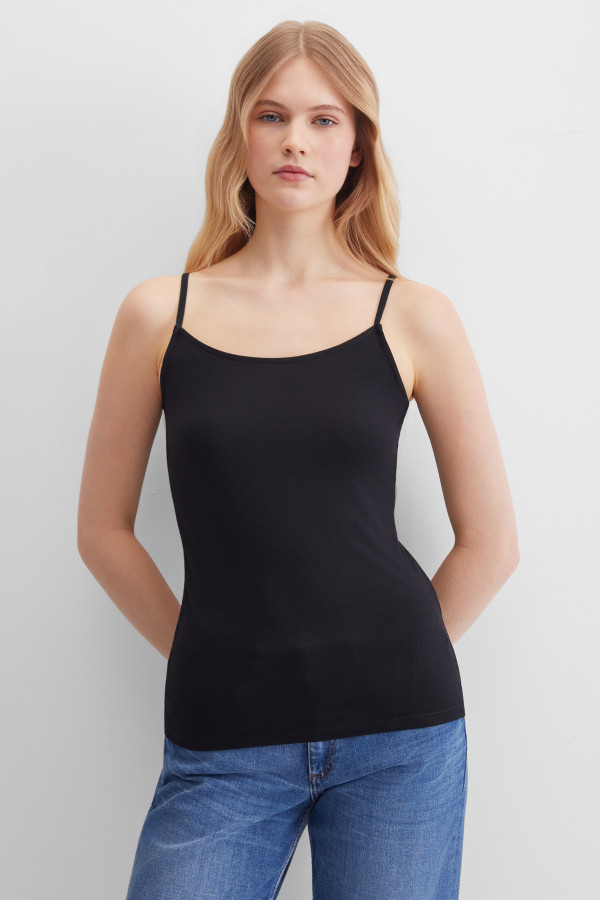 Топ базовый на бретелях