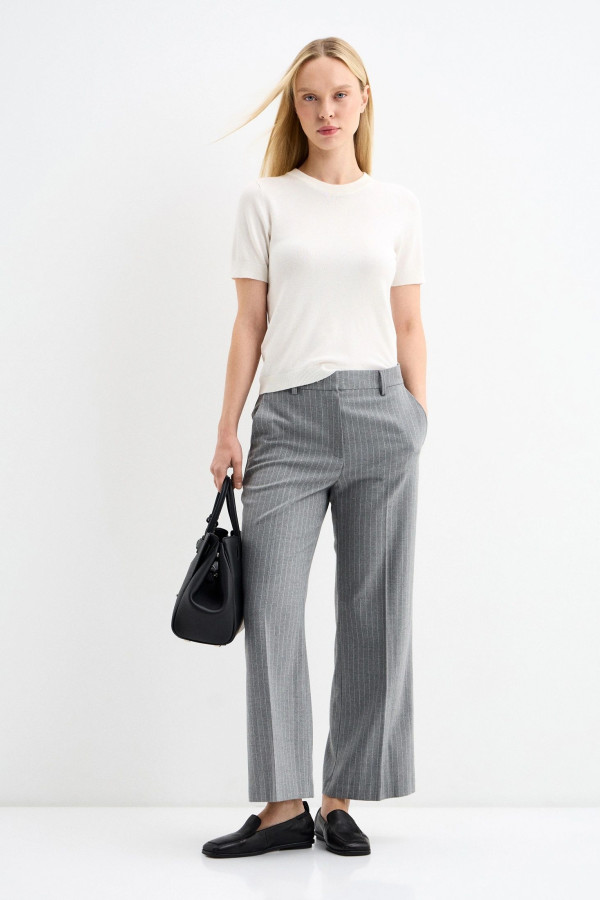 Брюки укороченные в полоску