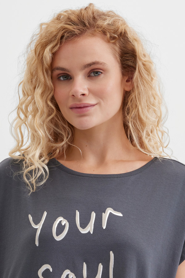 Футболка свободная