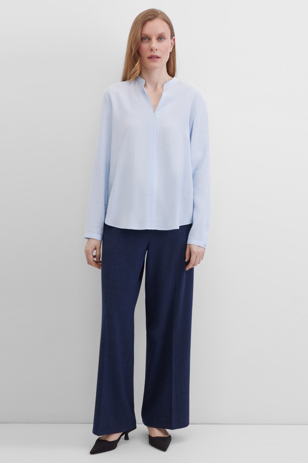 Блузка с длинными рукавами