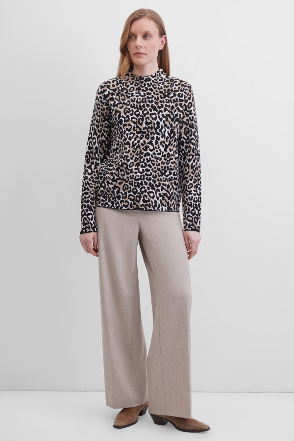 Джемпер с леопардовым принтом
