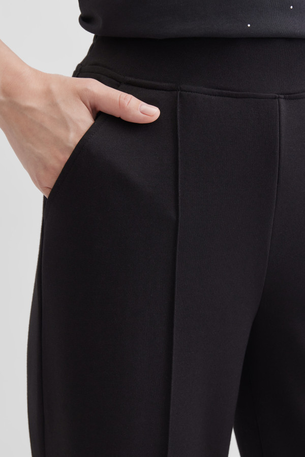 Брюки трикотажные