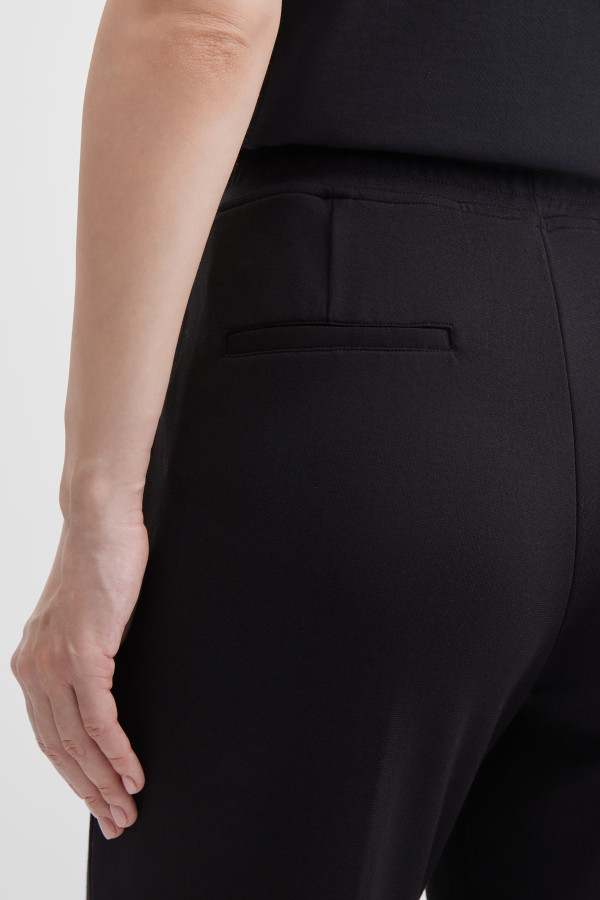 Брюки трикотажные