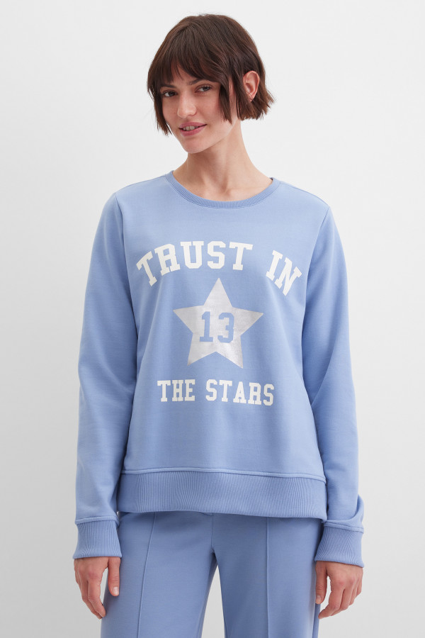 Свитшот свободного кроя