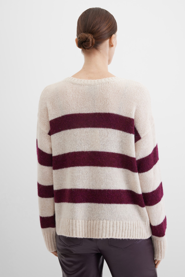 Джемпер свободный