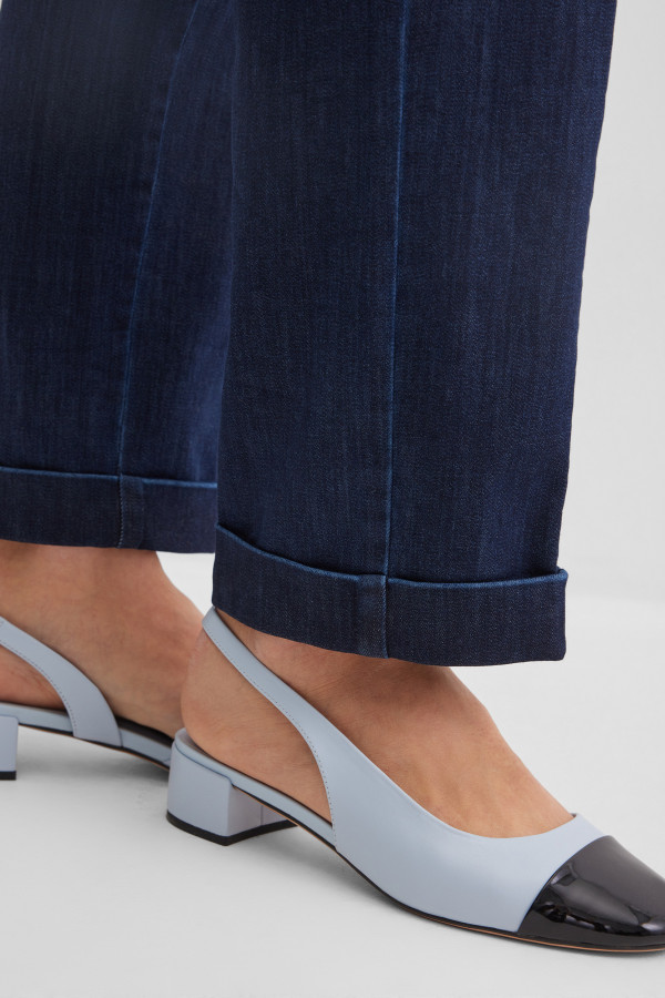 Джинсы зауженные