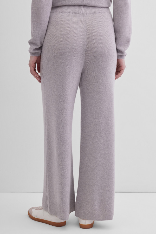 Брюки трикотажные