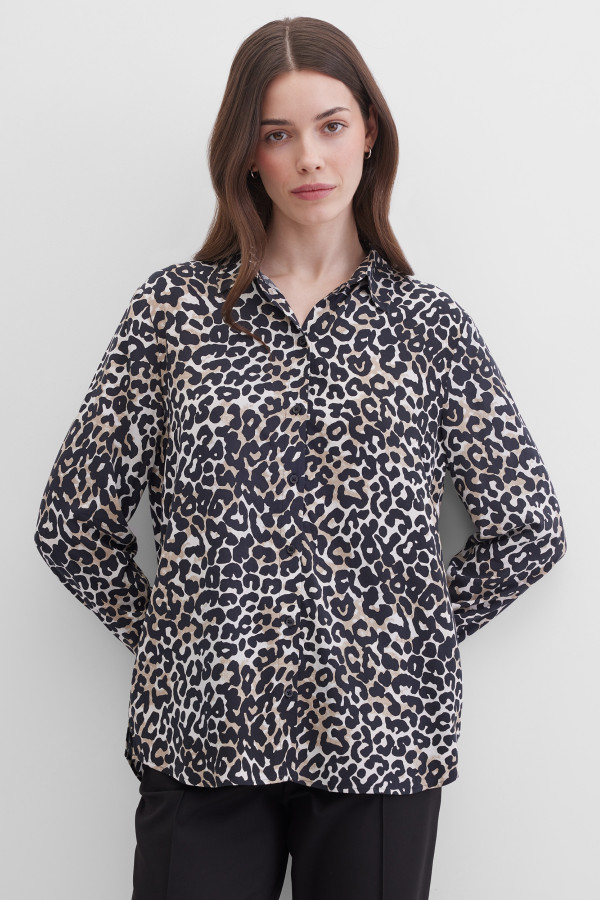 Блузка с длиными рукавами