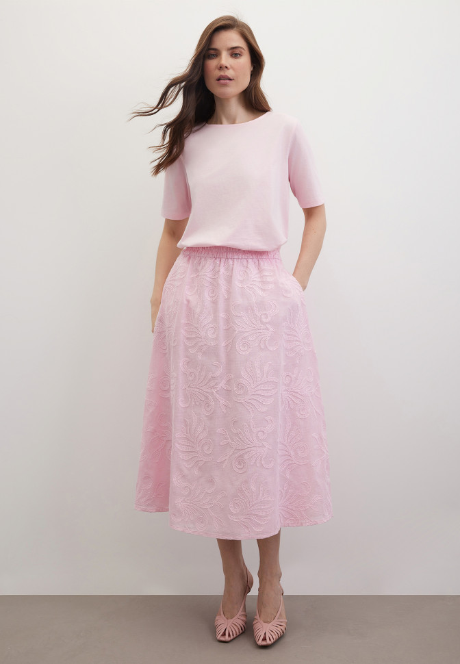 Футболка с ажурной спинкой