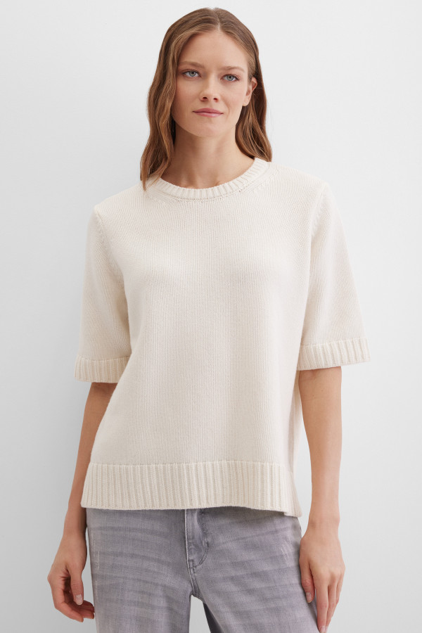 Джемпер вязаный