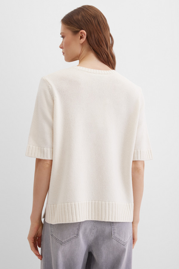 Джемпер вязаный