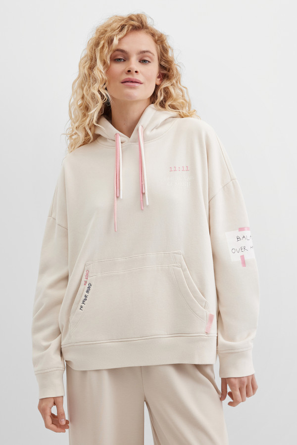 Свитшот-худи с капюшоном