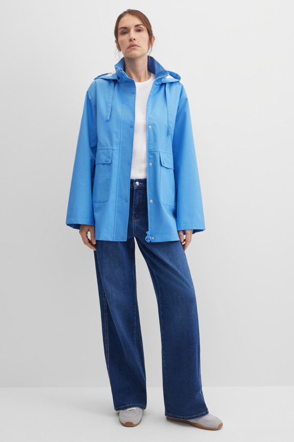 Парка на молнии и кнопках