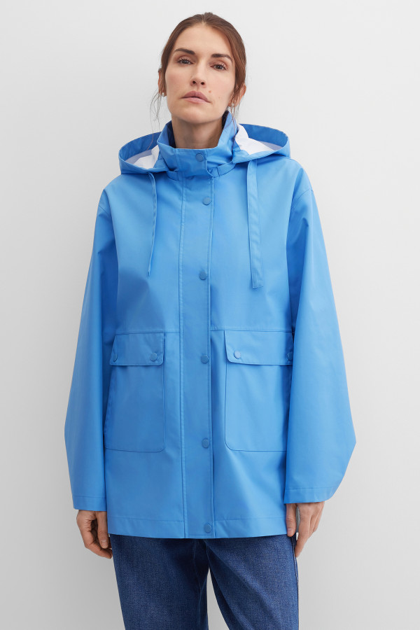 Парка на молнии и кнопках