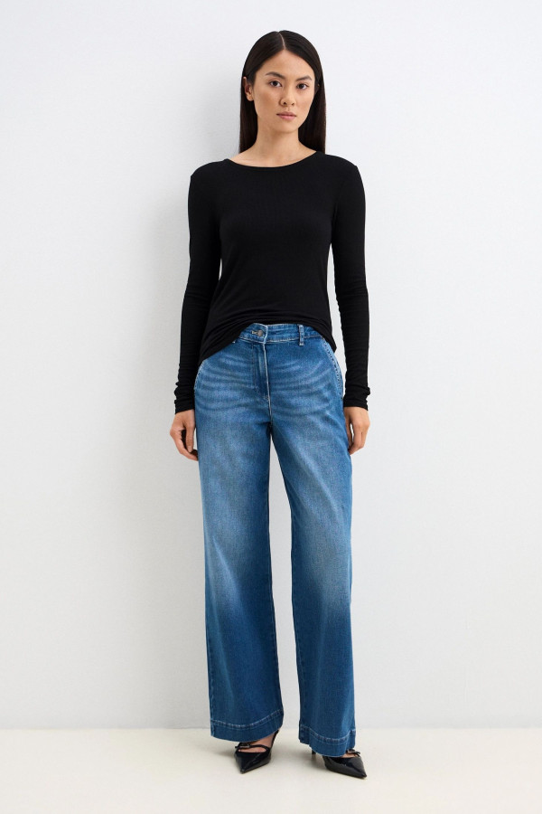 Джинсы широкие