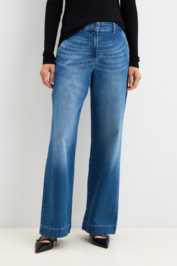 Джинсы широкие