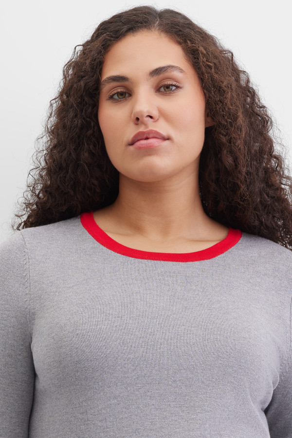 Джемпер в полоску