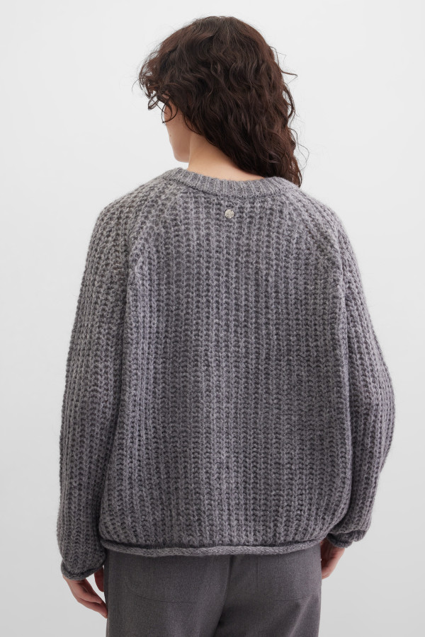 Джемпер прямого кроя