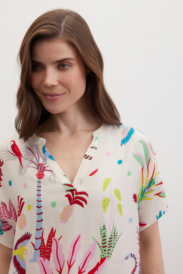 Блузка из вискозы с принтом
