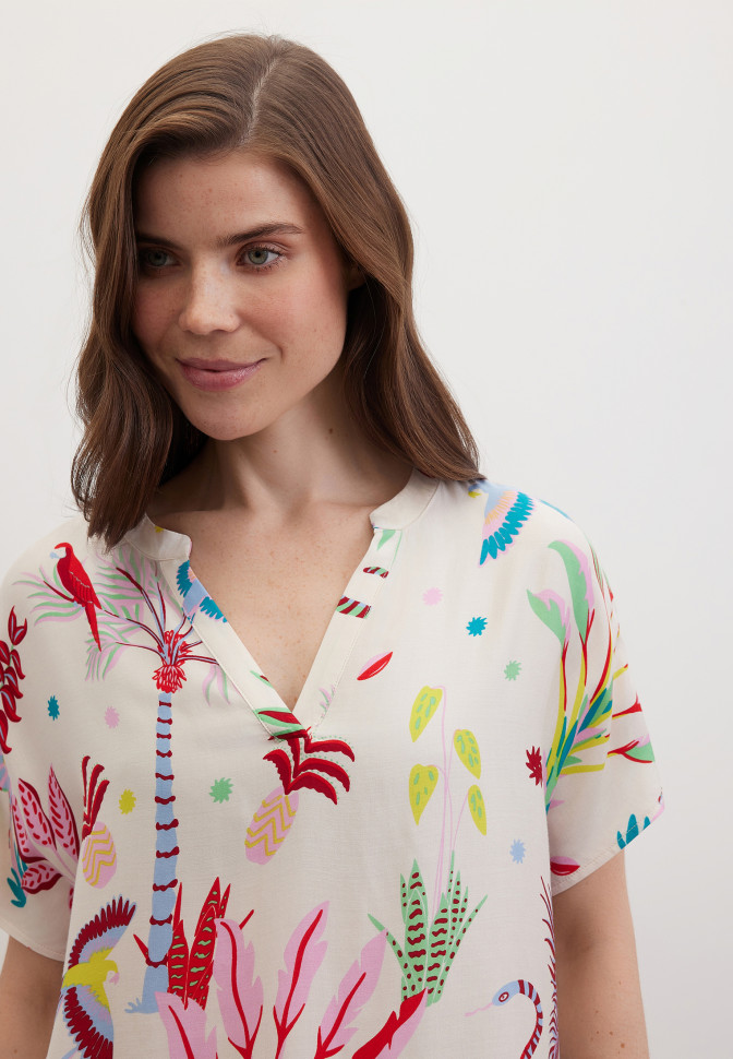 Блузка из вискозы с принтом