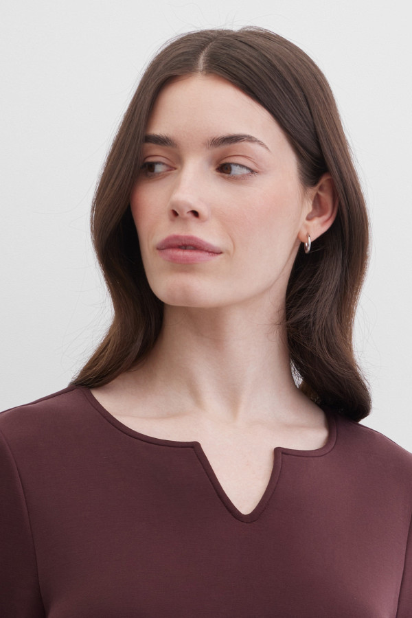 Платье прямого кроя