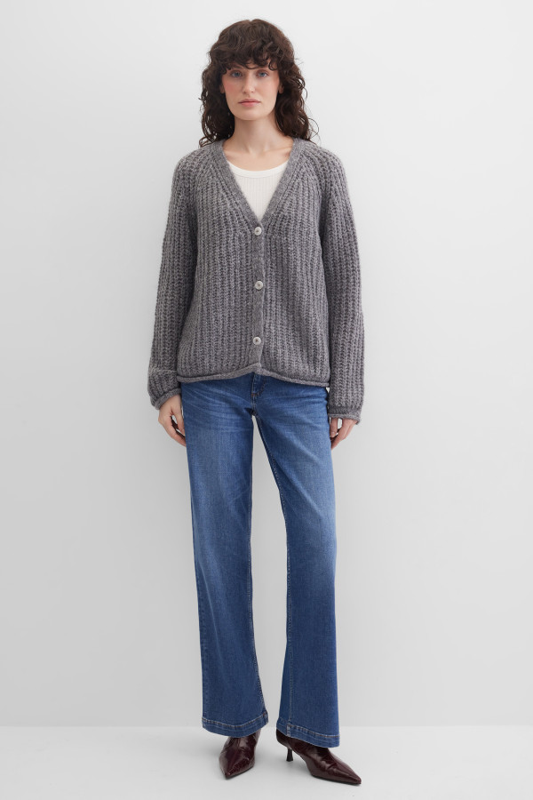 Кардиган вязаный