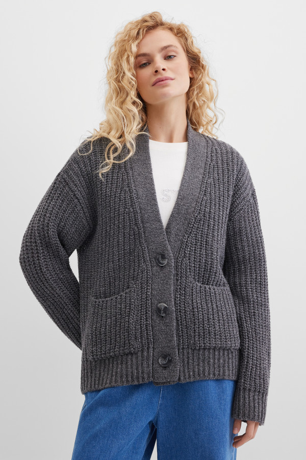 Кардиган вязаный